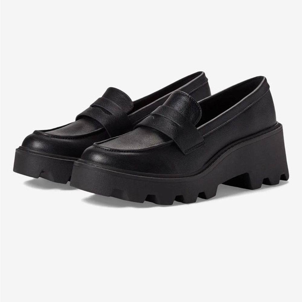 DV by Dolce Vita Vikki Black Chunky Lug Sole Platform Penny Loafers Women’s 7
